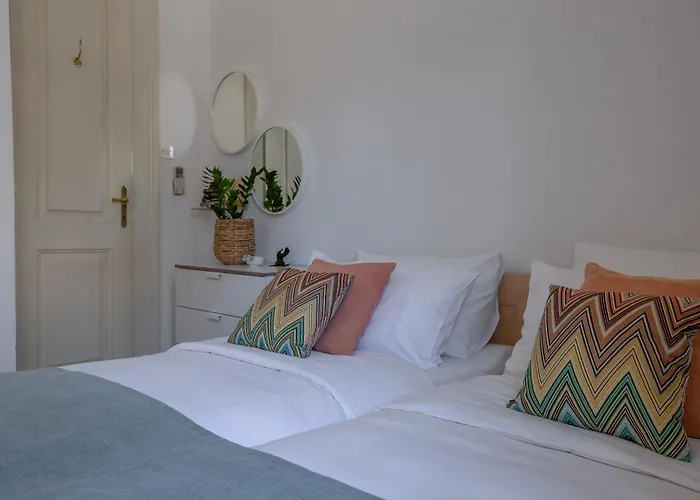 Tara\'S Lodge